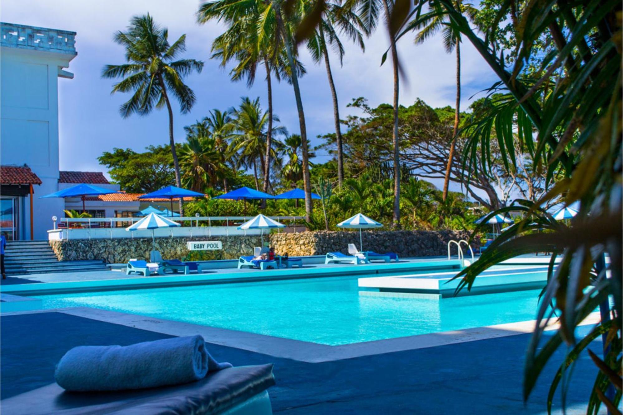 Mombasa Beach Hotel Екстериор снимка