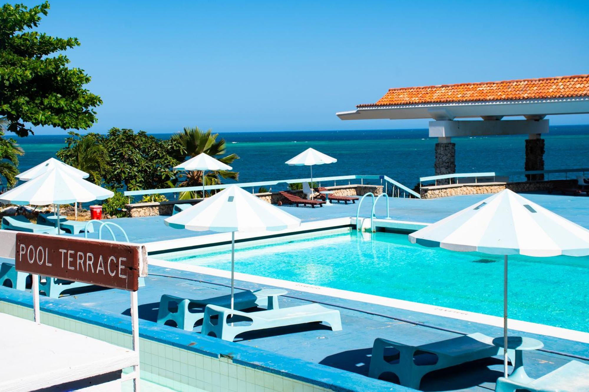 Mombasa Beach Hotel Екстериор снимка