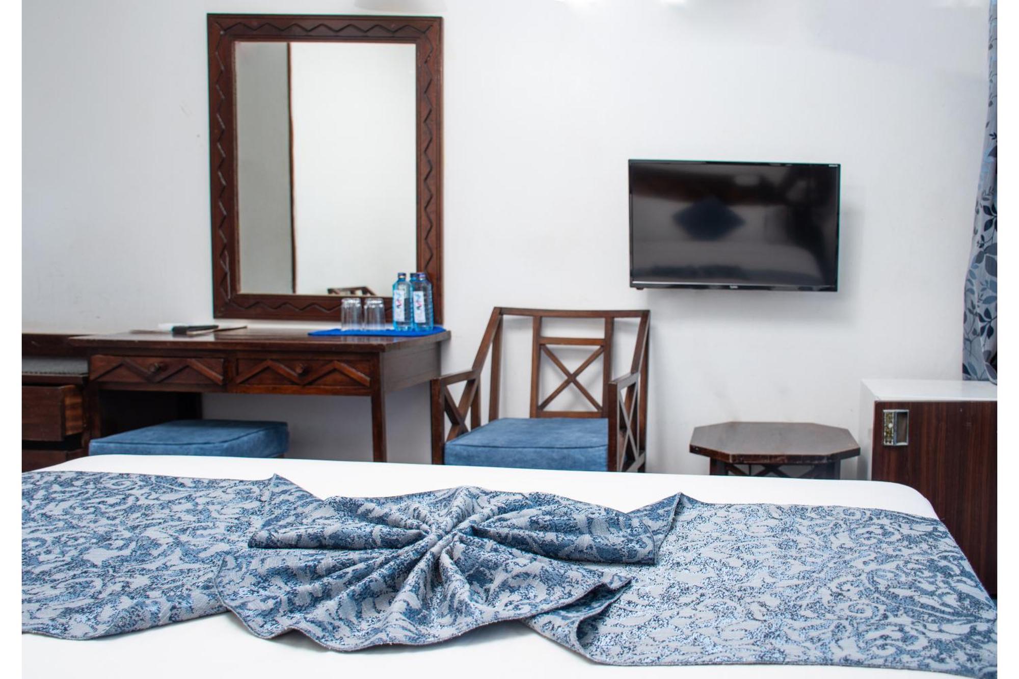 Mombasa Beach Hotel Екстериор снимка