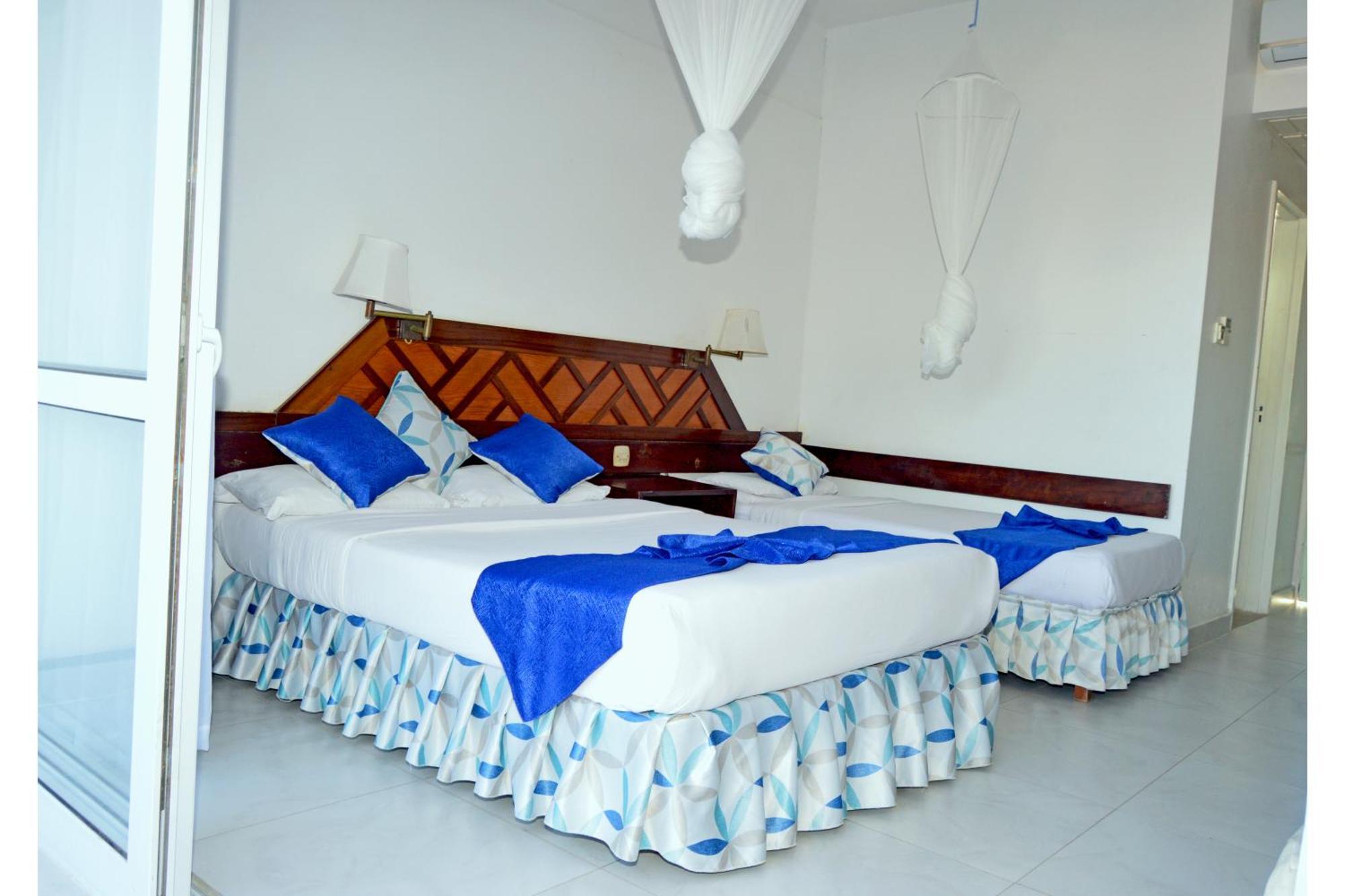 Mombasa Beach Hotel Екстериор снимка