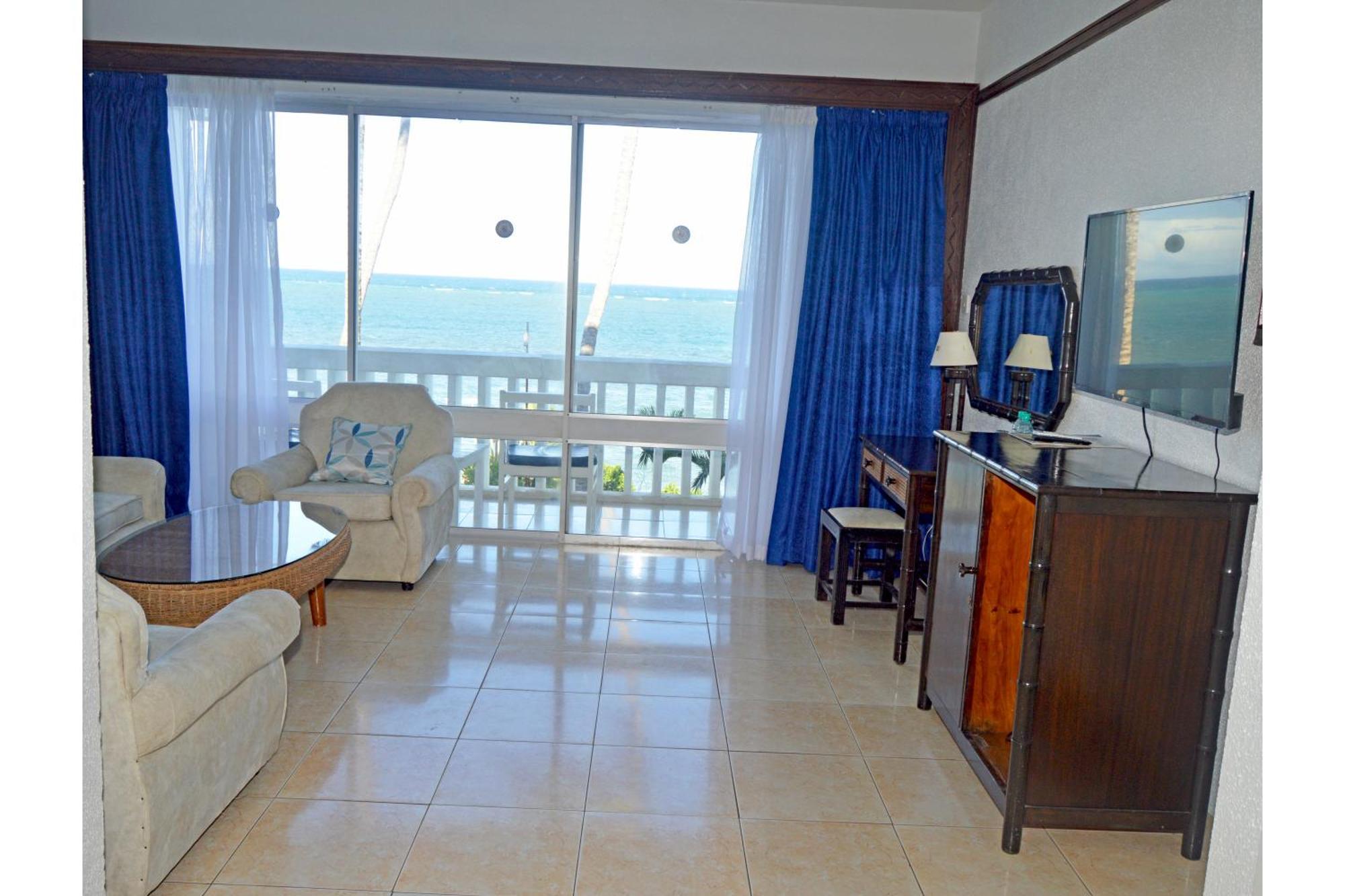 Mombasa Beach Hotel Екстериор снимка