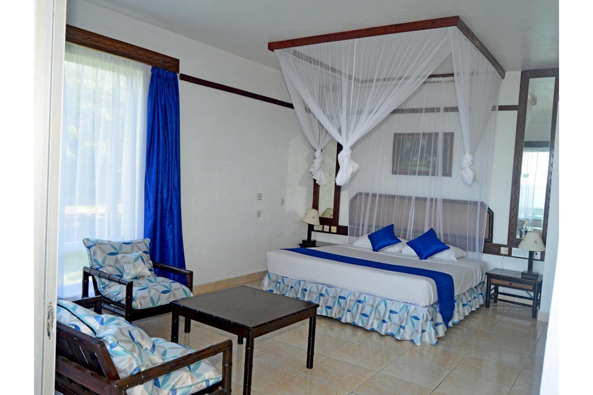 Mombasa Beach Hotel Екстериор снимка